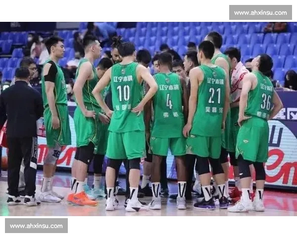 辽篮战术细节大揭秘!教练组训练场上的精密部署